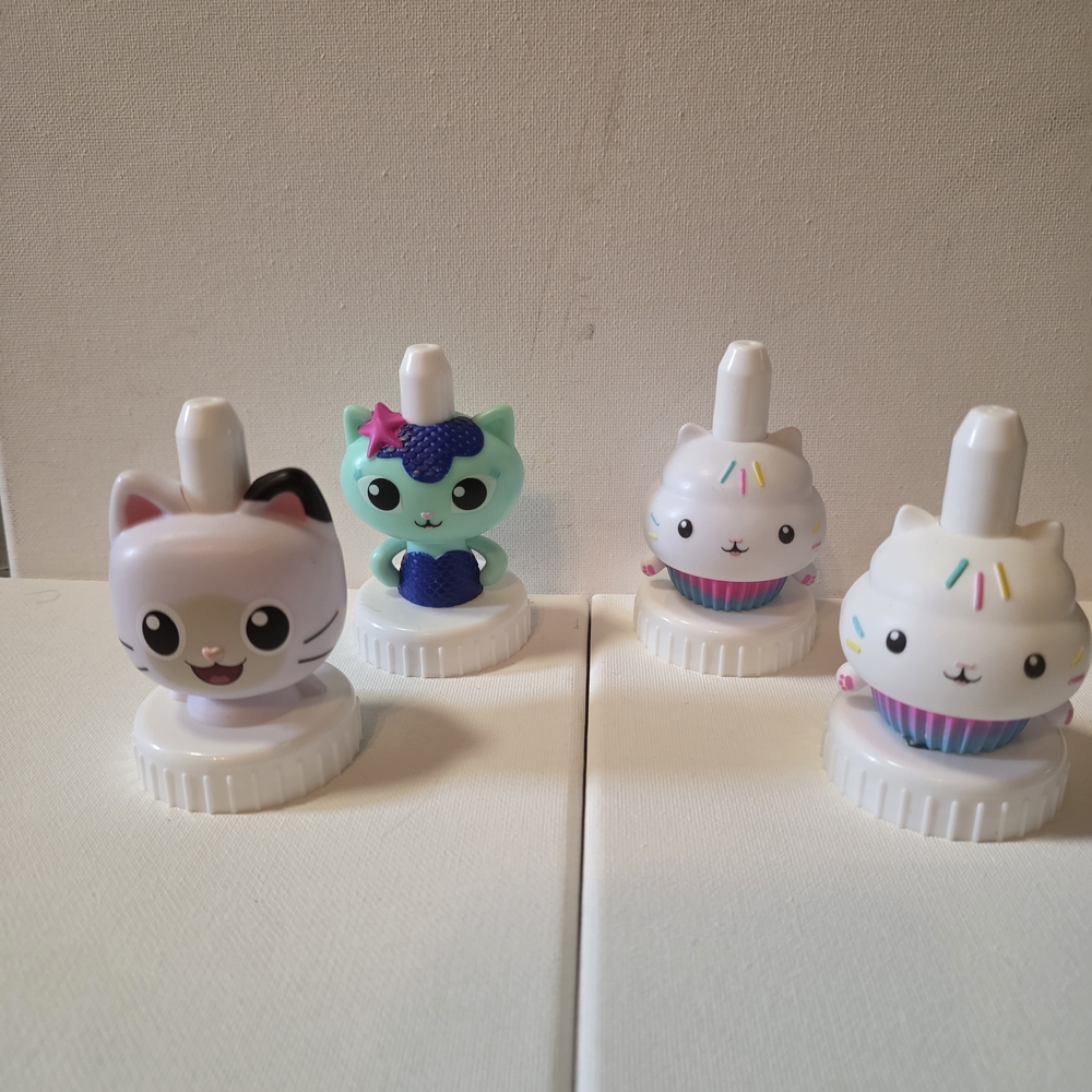 Dreamworks Gabby Cat Good To Grow Juice Toppers